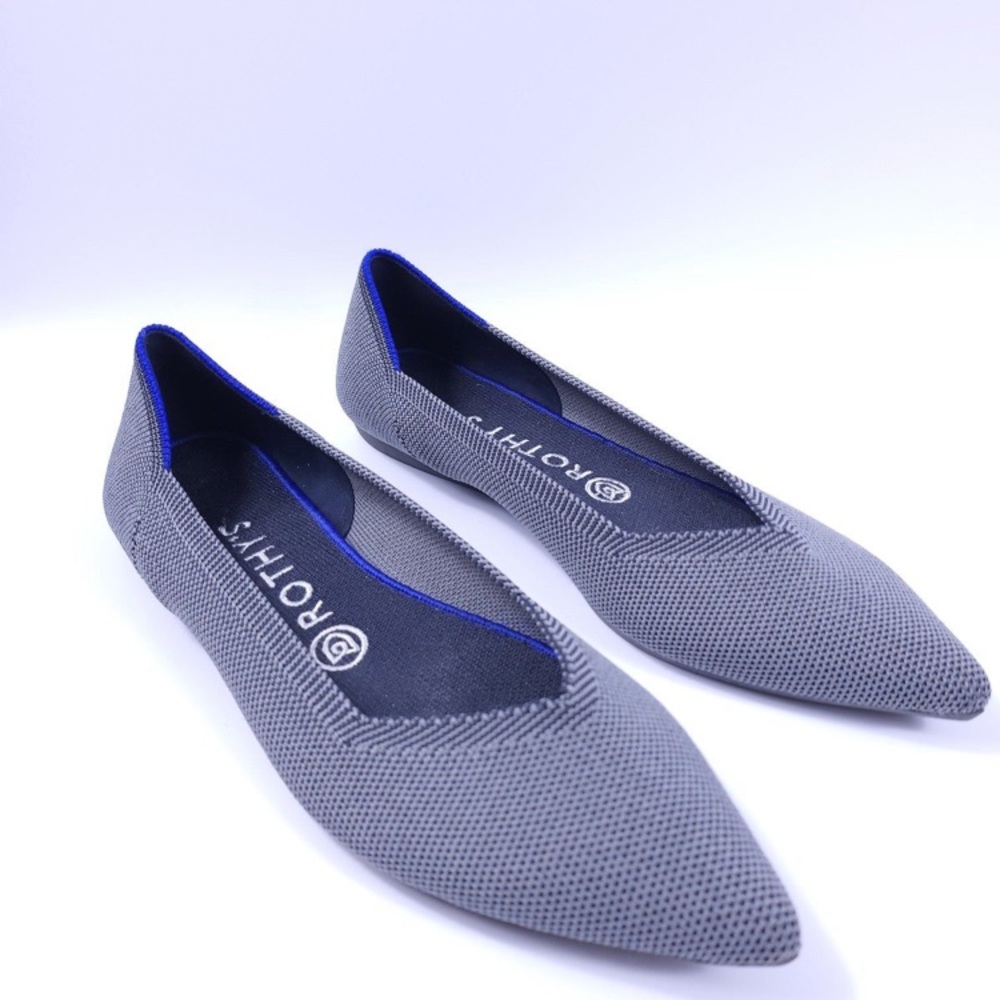 Rothy’s point shoes in Cloud Gray Birdseye, size 8